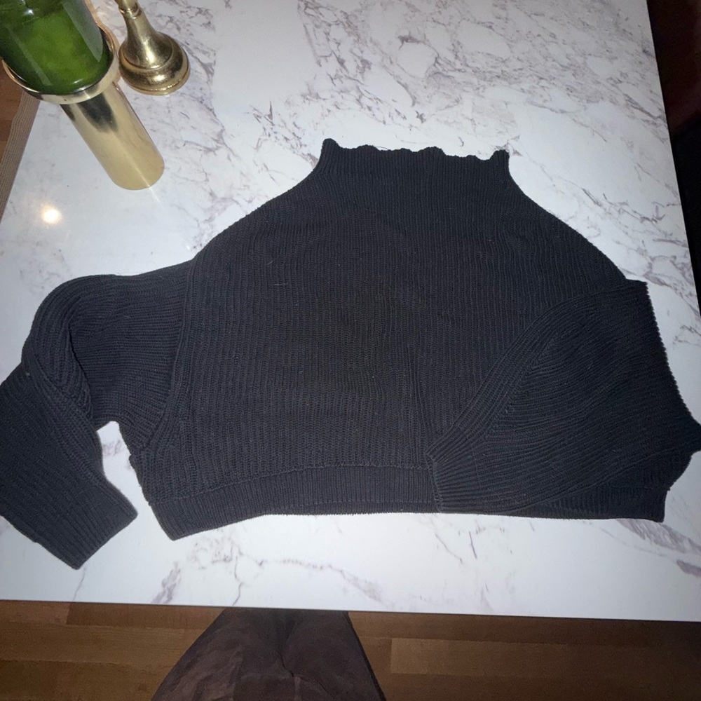 Free People Off-the-Shoulder Black crop Sweater